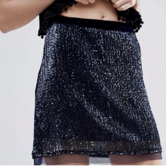 Free People Dresses & Skirts - Free People NWOT Blue Wild Child Sequin Velvet Trim Mini Pencil Skirt (Size 4)